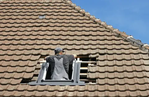 Pose de velux - Saint-Symphorien